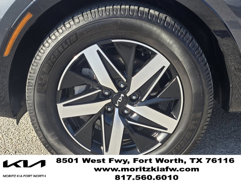 Used 2022 Kia Sorento EX FWD image 9