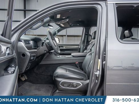 Used 2022 Jeep Wagoneer Series III w/ Convenience Group I image 5