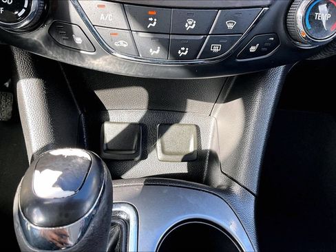 Used 2018 Chevrolet Cruze LT w/ LT Fleet Convenience Package FWD image 24