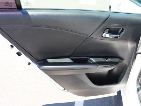 Used 2015 Honda Accord Sport image 13