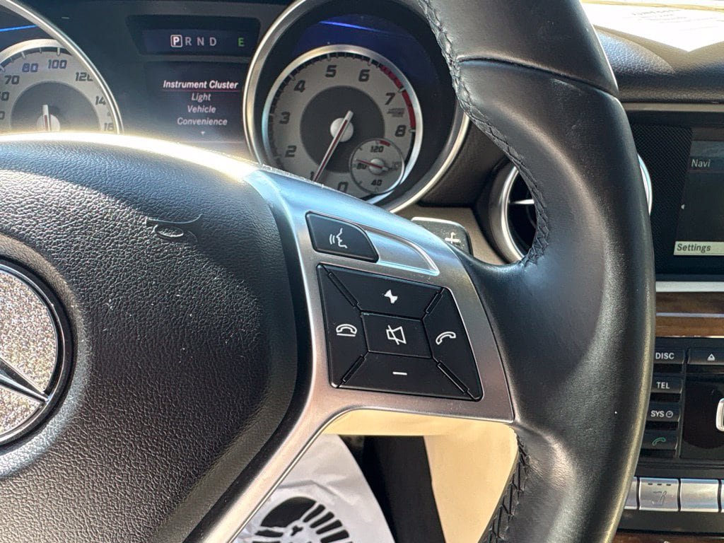 Used 2015 Mercedes-Benz SLK 250 image 26