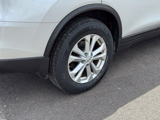 Used 2015 Nissan Rogue SV AWD/4WD image 36
