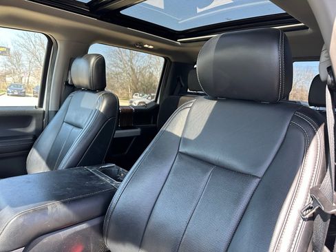 Used 2019 Ford F150 Lariat w/ Equipment Group 502A Luxury image 9