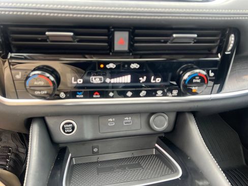 Certified 2023 Nissan Rogue Platinum w/ Platinum Premium Package AWD/4WD image 59