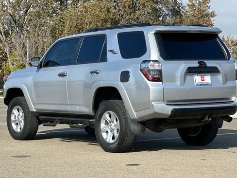 Used 2022 Toyota 4Runner TRD Off-Road Premium image 6