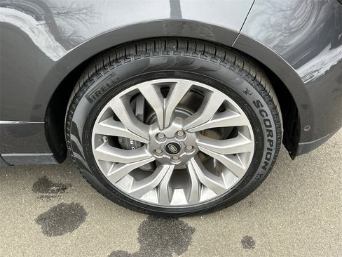 Used 2022 Land Rover Range Rover Westminster Edition image 7