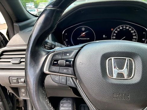 Used 2018 Honda Accord Sport image 10