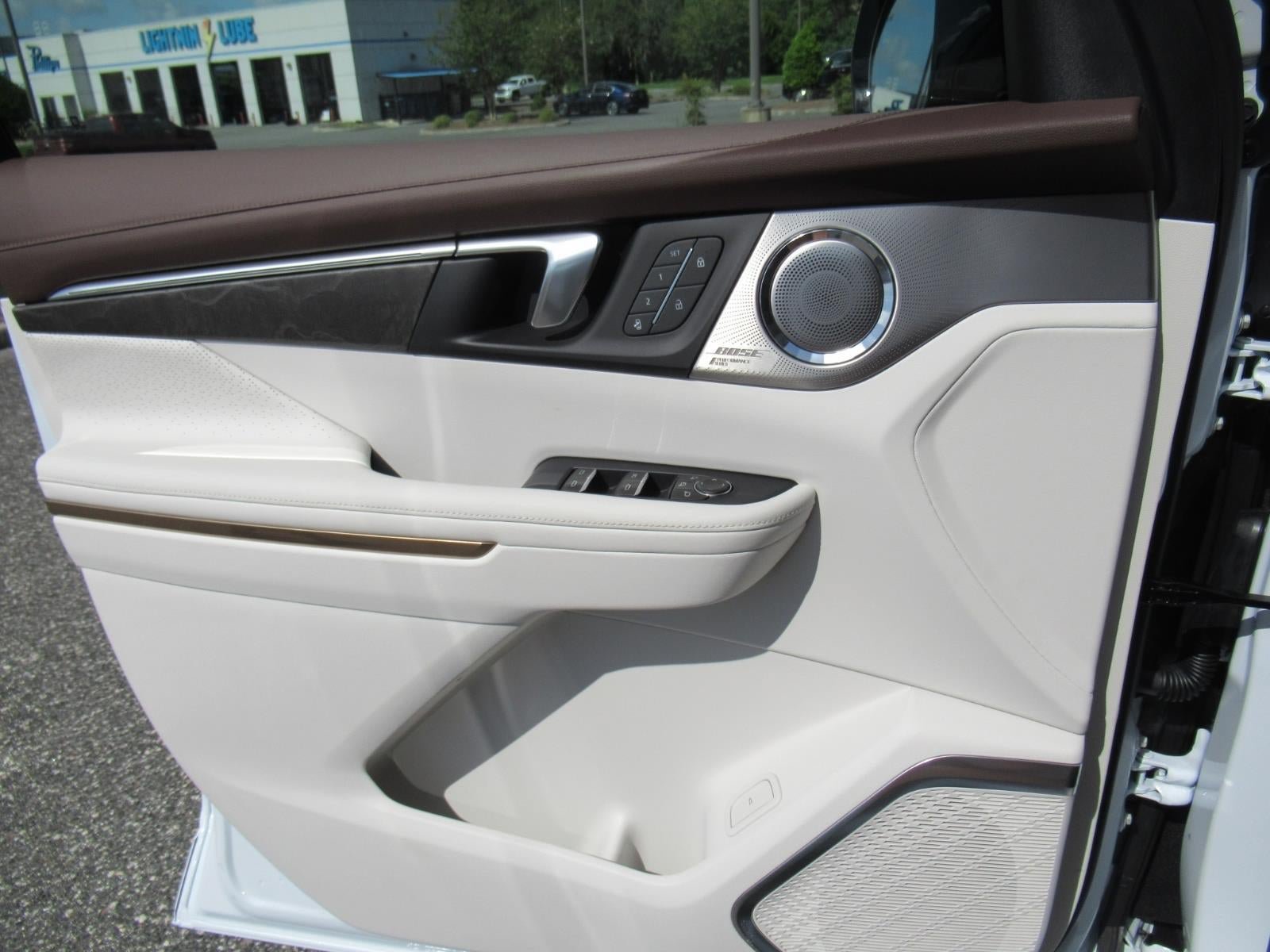 New 2026 Buick Enclave Avenir w/ Super Cruise Package FWD image 23