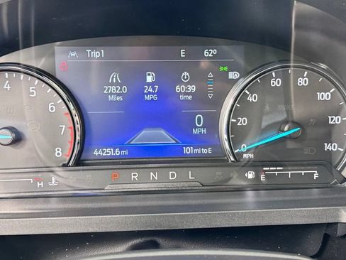 Used 2022 Ford Explorer Limited w/ Equipment Group 301A AWD/4WD image 22