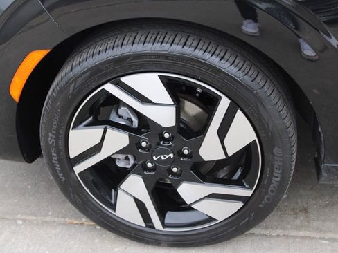 Used 2023 Kia Soul GT-Line w/ GT-Line Technology Package image 11