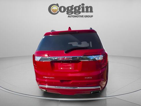 Used 2021 GMC Acadia Denali w/ Denali Technology Package image 11