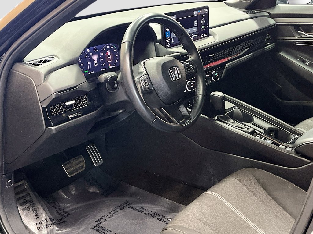 Used 2024 Honda Accord Sport image 9