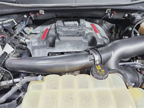 Used 2019 Ford F150 Raptor w/ Equipment Group 802A Luxury image 17