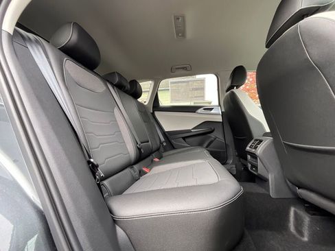 New 2025 Volkswagen Taos SE image 14