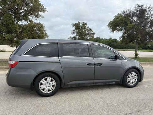 Used 2011 Honda Odyssey LX image 44