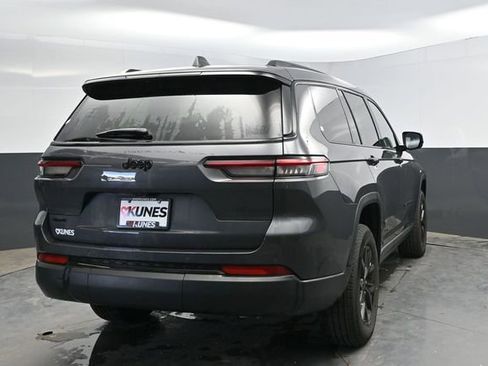 Used 2024 Jeep Grand Cherokee L Laredo AWD/4WD image 9