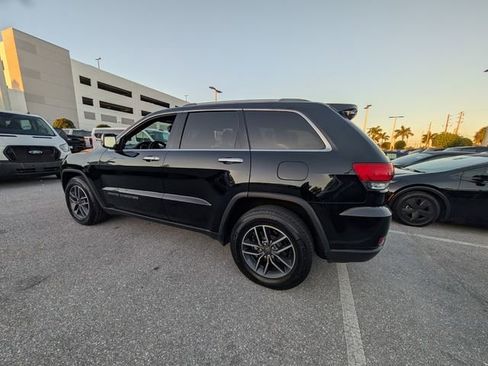 Used 2019 Jeep Grand Cherokee Limited image 10