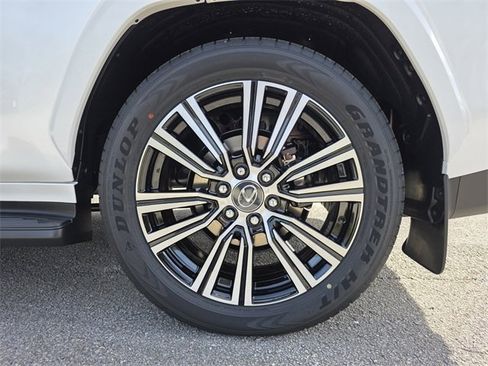 New 2026 Lexus LX 600 4WD w/ Luxury Package image 16