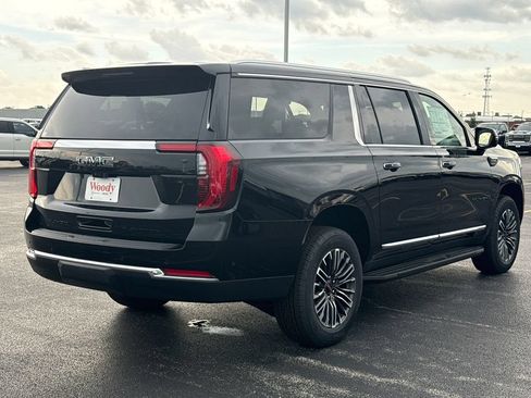 New 2026 GMC Yukon XL Elevation w/ Elevation Premium Package AWD/4WD image 8