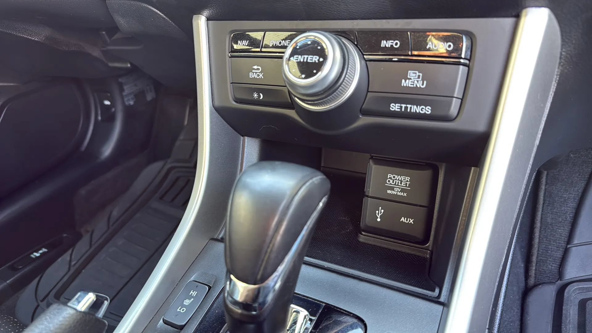Used 2015 Honda Accord EX-L image 29