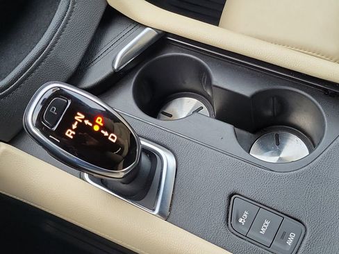 Used 2018 Cadillac XT5 Luxury w/ Driver Awareness Package image 22