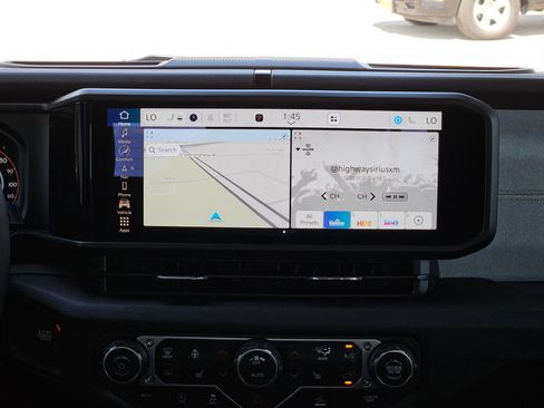 New 2025 Jeep Gladiator Willys image 16