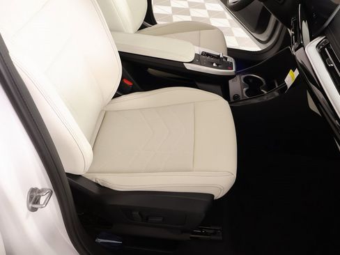 New 2026 BMW X1 xDrive28i w/ Technology Package image 15