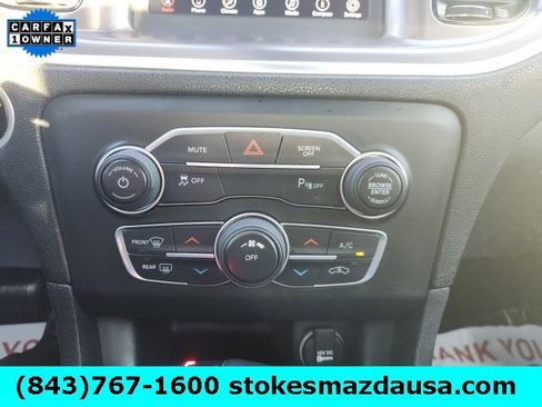 Used 2019 Dodge Charger SXT w/ Blacktop Package image 32