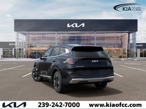 New 2026 Kia Sportage LX image 4