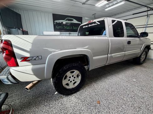 Used 2005 Chevrolet Silverado 1500 w/ Light Duty Power Package image 2