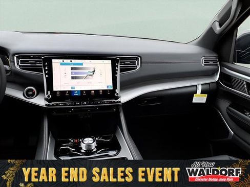 New 2025 Jeep Wagoneer Series II image 12