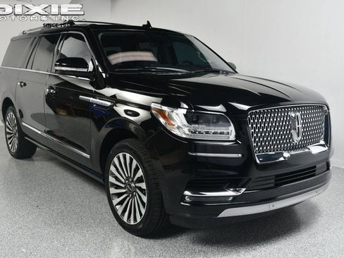 Used 2019 Lincoln Navigator L Reserve w/ Cargo Package image 1