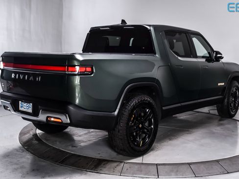 Used 2023 Rivian R1T Adventure image 4