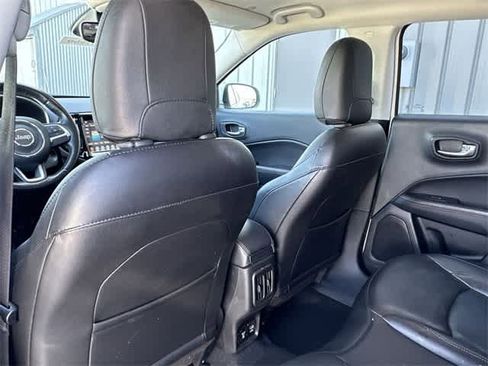 Used 2020 Jeep Compass Limited image 31
