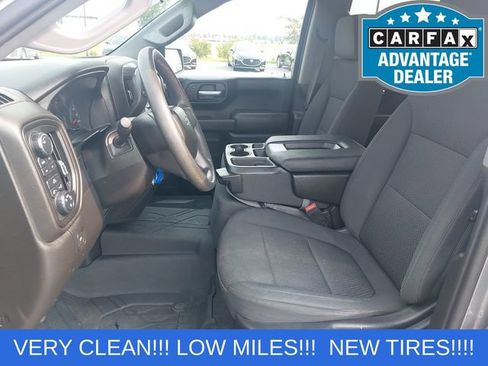 Used 2021 Chevrolet Silverado 1500 Custom Trail Boss w/ LPO, Dark Essentials Package AWD/4WD image 16