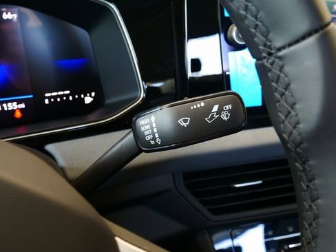 New 2025 Volkswagen Jetta SE image 24