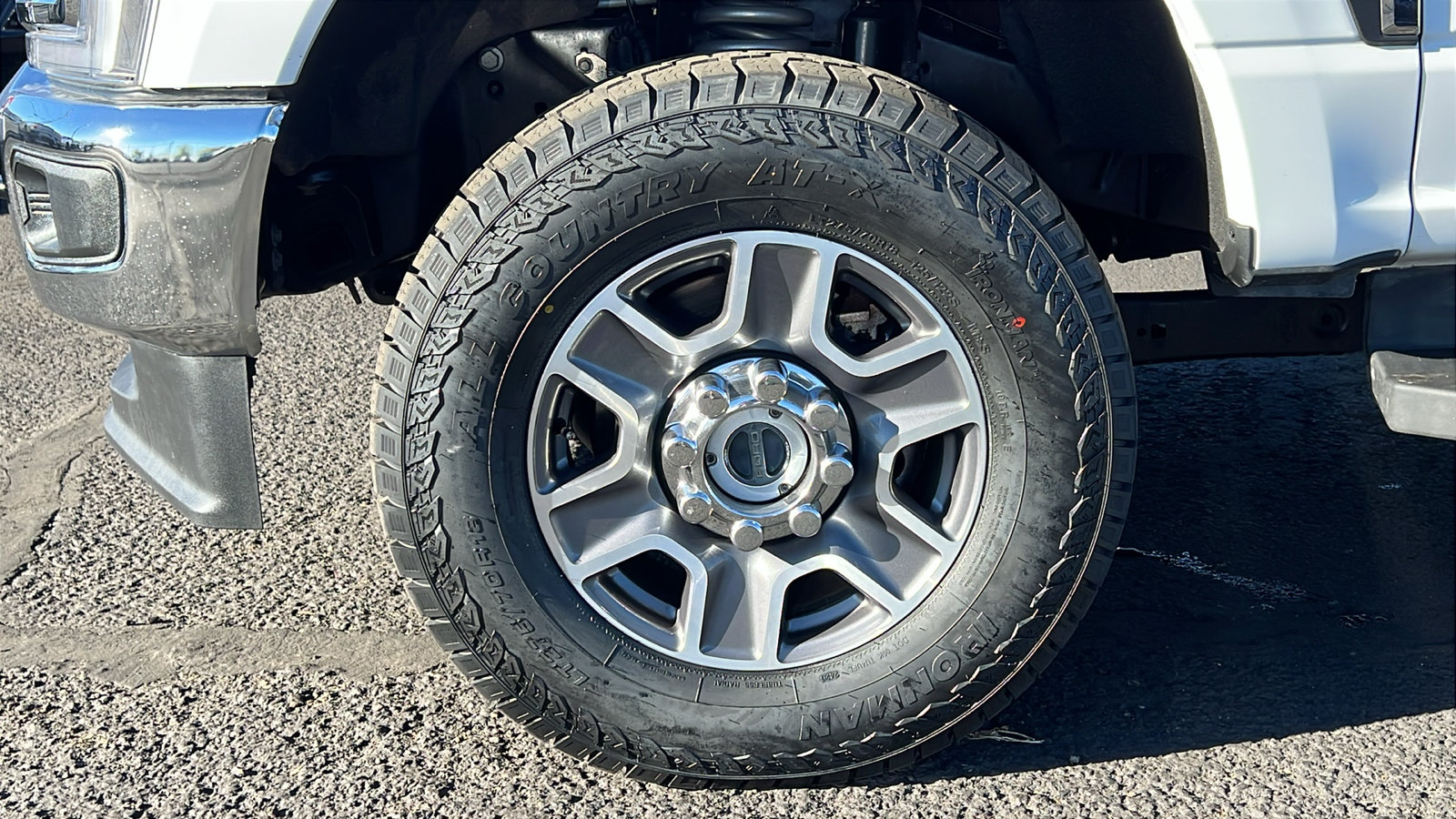 Used 2023 Ford F350 Lariat w/ FX4 Off-Road Package AWD/4WD image 11