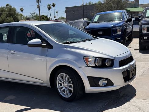 Used 2015 Chevrolet Sonic LT w/ Wheels and Fog Lamp Package FWD image 7
