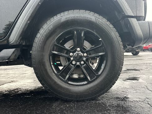 Used 2022 Jeep Wrangler Unlimited Sport AWD/4WD image 20
