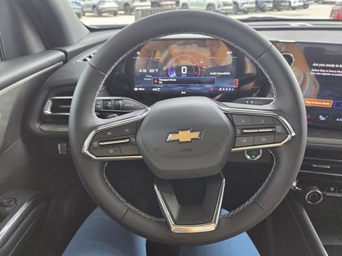 New 2026 Chevrolet Traverse LT w/ Sun and Wheel Package image 25