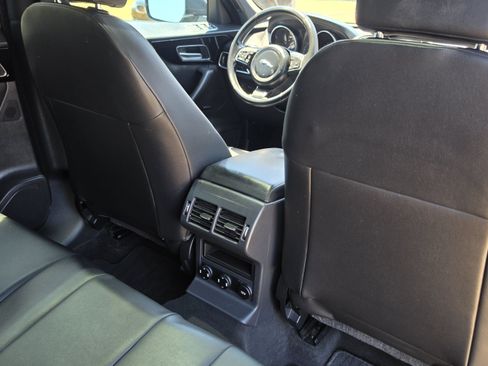 Used 2017 Jaguar F-PACE Premium AWD/4WD image 30