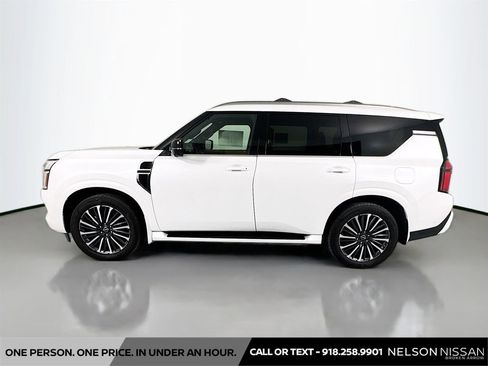 New 2025 Nissan Armada Platinum Reserve image 8