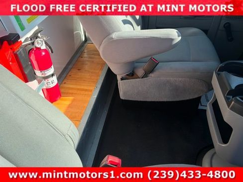 Used 2019 Ford E-350 and Econoline 350 Super Duty RWD image 26