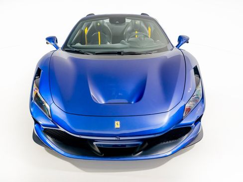 Used 2023 Ferrari F8 Tributo image 12