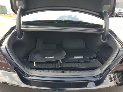 Used 2023 Genesis G70 2.0T w/ Sport Prestige Package image 31