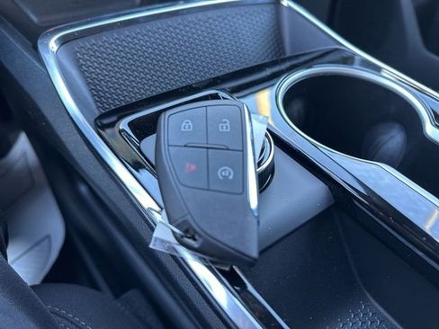 New 2026 Chevrolet Equinox LT w/ LPO, Floor Liner Package image 25