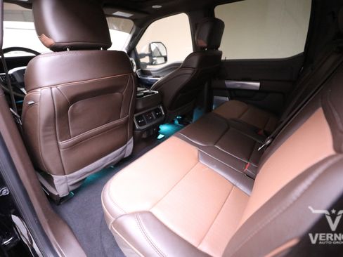 Used 2024 Ford F250 King Ranch w/ FX4 Off-Road Package image 9