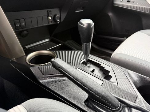 Used 2015 Toyota RAV4 LE image 24