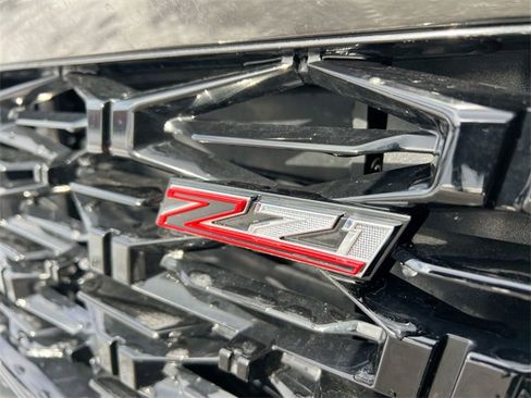 Used 2025 Chevrolet Traverse Z71 w/ Driver Confidence Package image 31