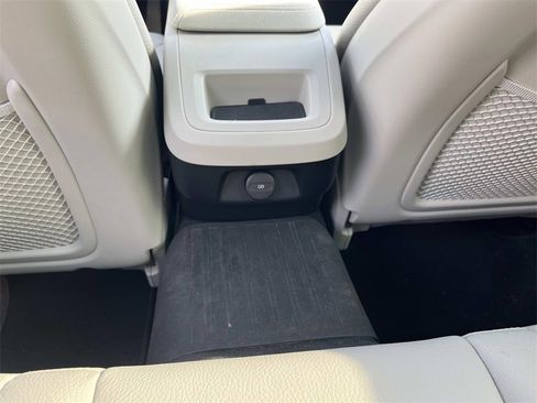 Used 2023 Volvo V60 B5 Cross Country Plus w/ Protection Package Premier image 17